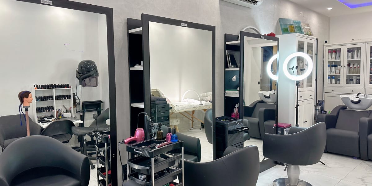 Océane beauty - Coiffure Nice - Photo de couverture - OneBooking