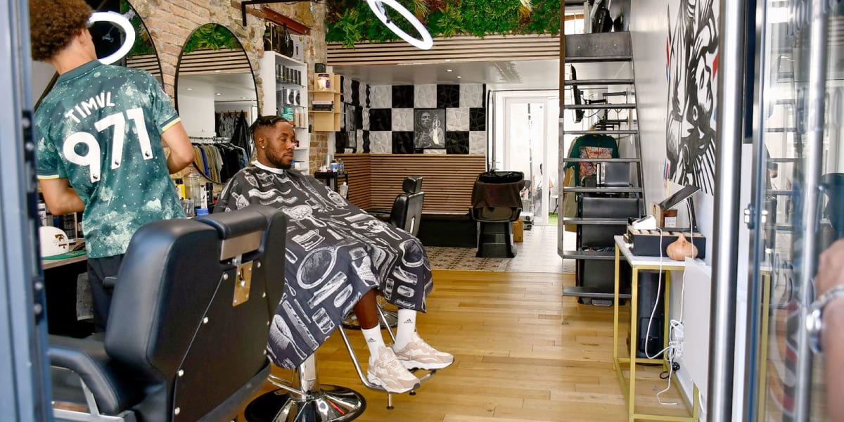 La clinique - Coiffure Grenoble - Photo de couverture - OneBooking