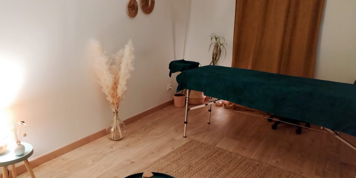 Symahé Massages - Institut de beauté Lyon - Photo de couverture - OneBooking