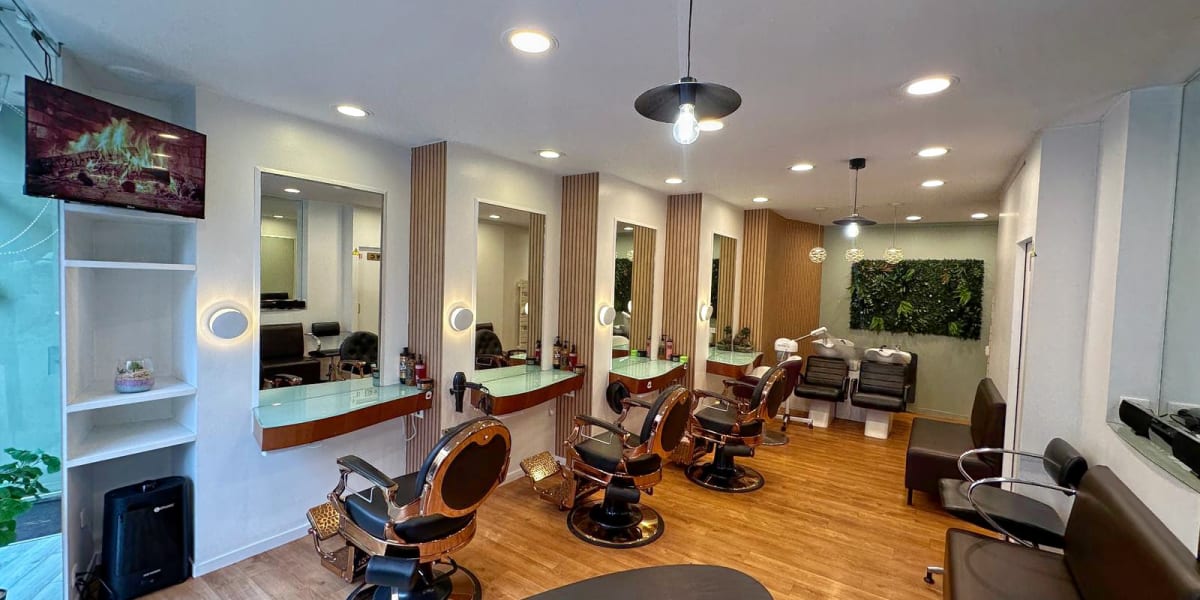 MRT Coiffure - Coiffure Nantes - Photo de couverture - OneBooking