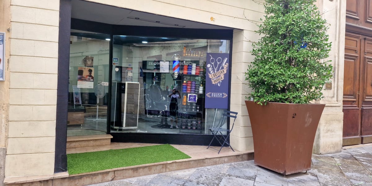 L'artisan Barbier - Coiffure Nîmes - Photo de couverture - OneBooking