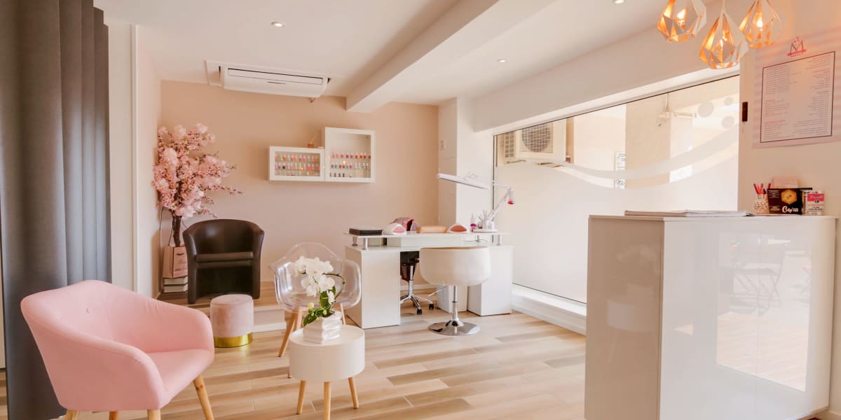 Muriel Institut - Salon de beauté - Sourcils & cils La Seyne-sur-Mer - Photo de couverture - OneBooking