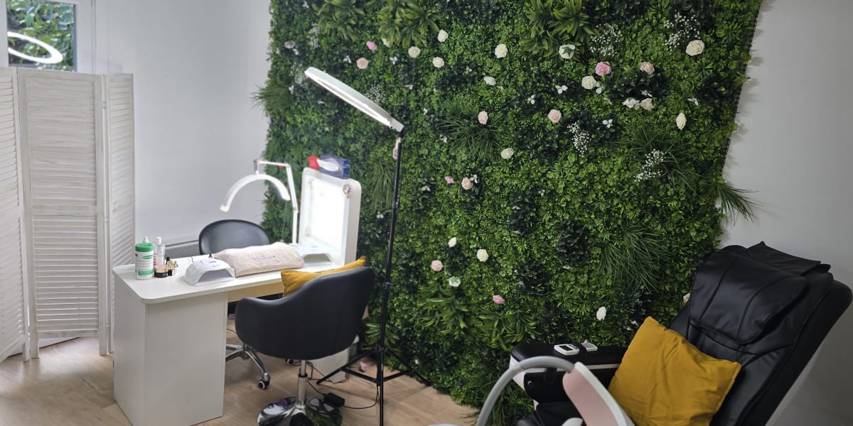 Institut L'Essentiel - Sourcils & cils Nice - Photo de couverture - OneBooking