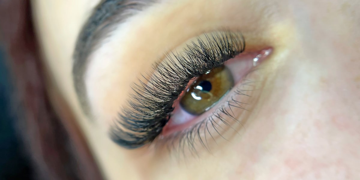 By Cils - Institut de beauté Villeurbanne - Photo de couverture - OneBooking