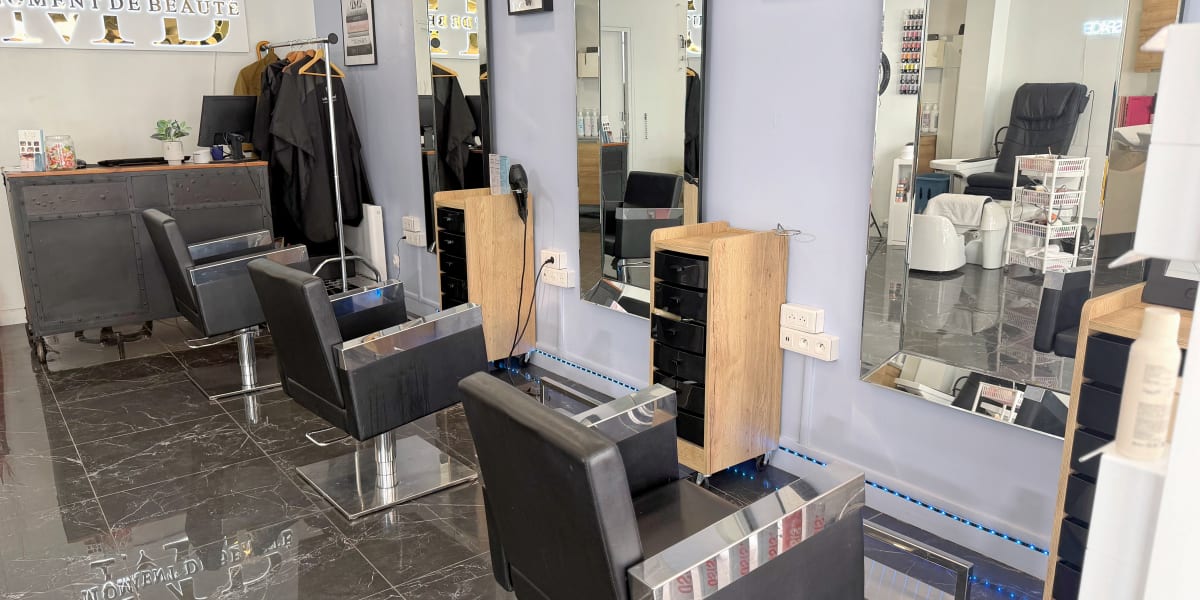 Moment de beauté - Coiffure Melun - Photo de couverture - OneBooking