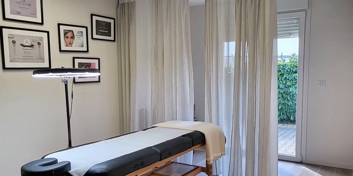 Esqis Studio - Onglerie Mérignac - Photo de couverture - OneBooking