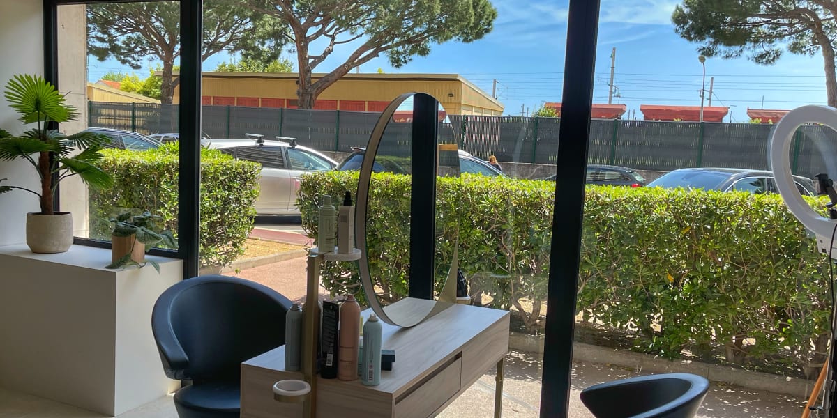 Jennifer Rodriguez - Coiffure Cannes  la Bocca - Photo de couverture - OneBooking