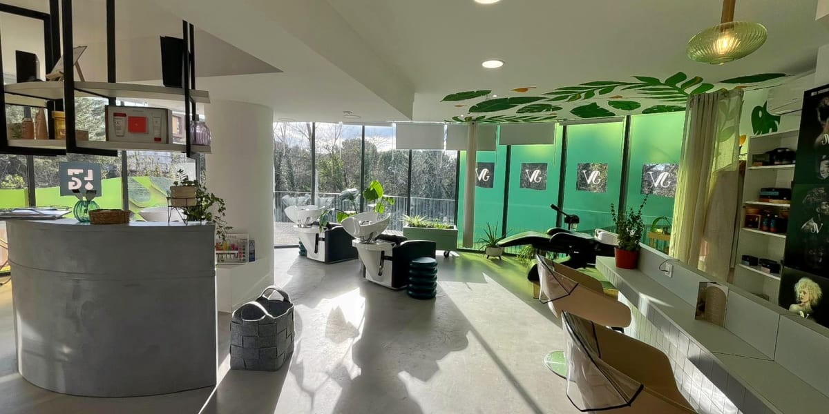 Jean Vallon - Port Marianne - Coiffure Montpellier - Photo de couverture - OneBooking