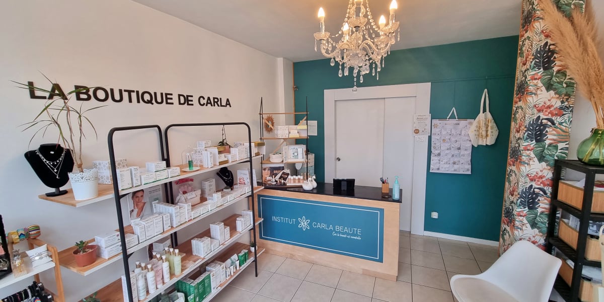Carla Beauté & Charly’s Nails - Onglerie Perpignan - Photo de couverture - OneBooking
