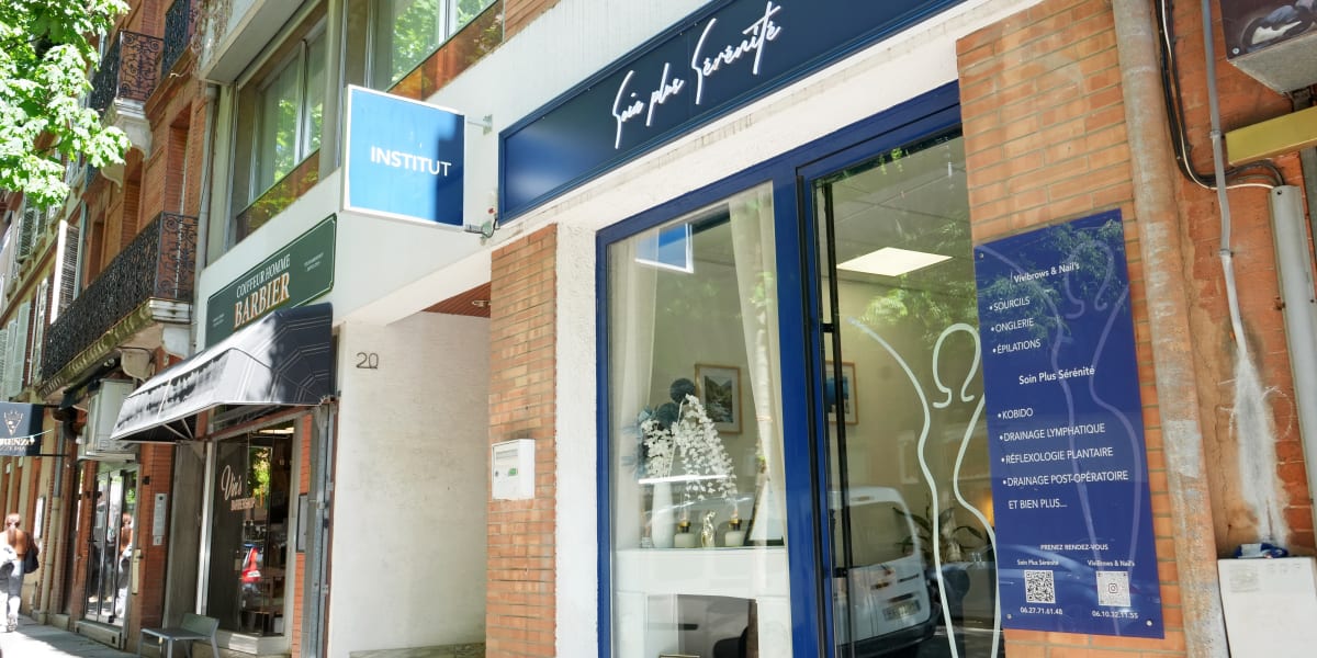 Vivi Brows - Onglerie Toulouse - Photo de couverture - OneBooking