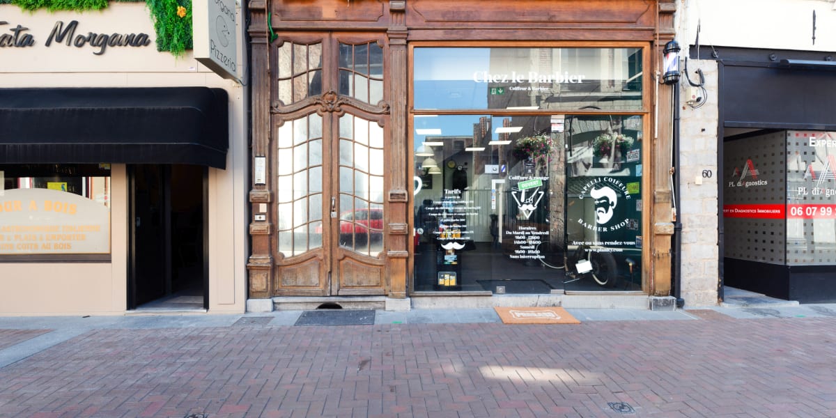District barber shop (chez le barbier) - Coiffure Douai - Photo de couverture - OneBooking