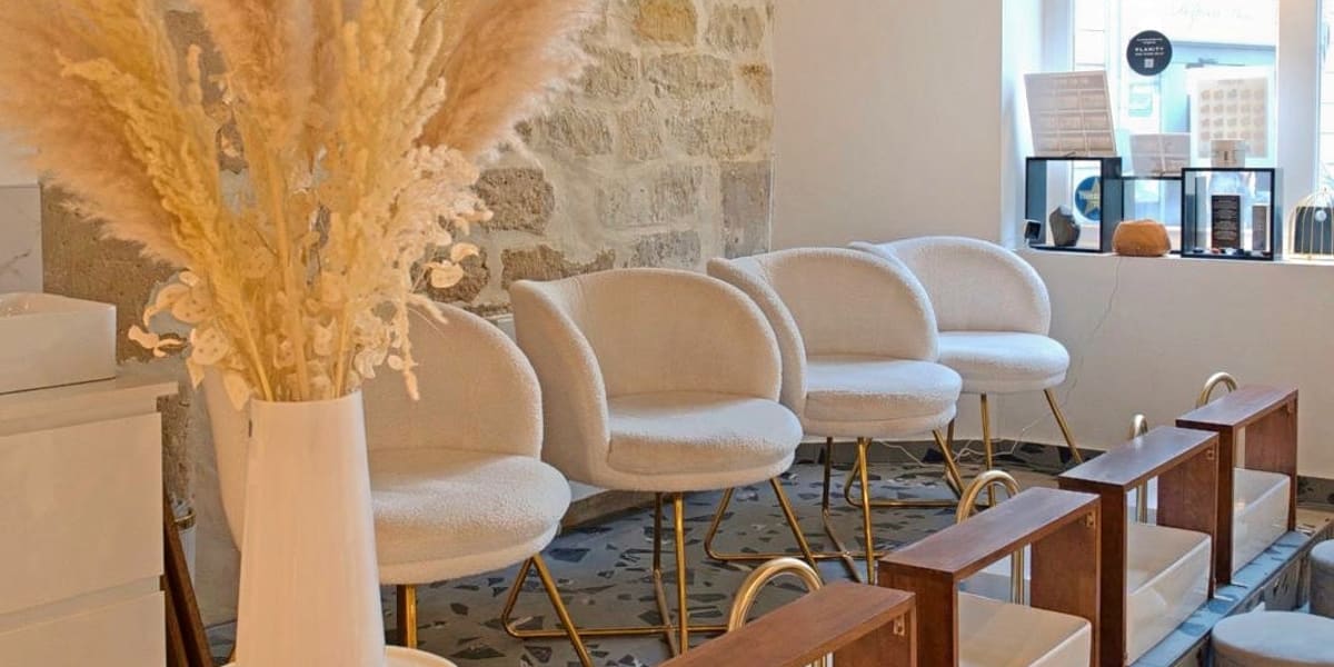 Molly’s Nails - Onglerie Paris - Photo de couverture - OneBooking