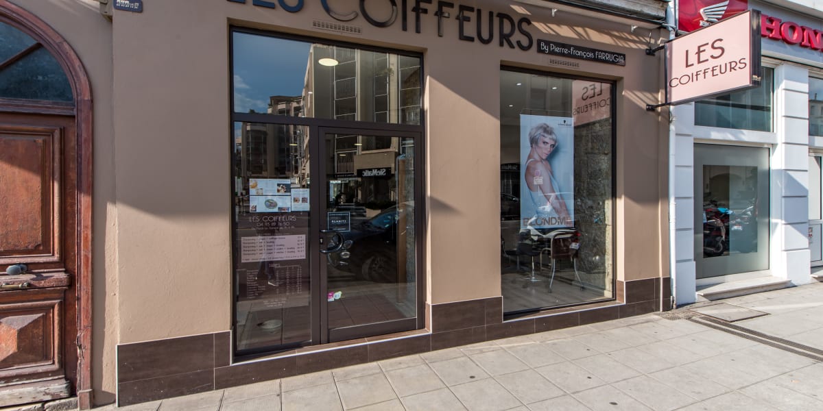 3 de mèche - Coiffure Nice - Photo de couverture - OneBooking