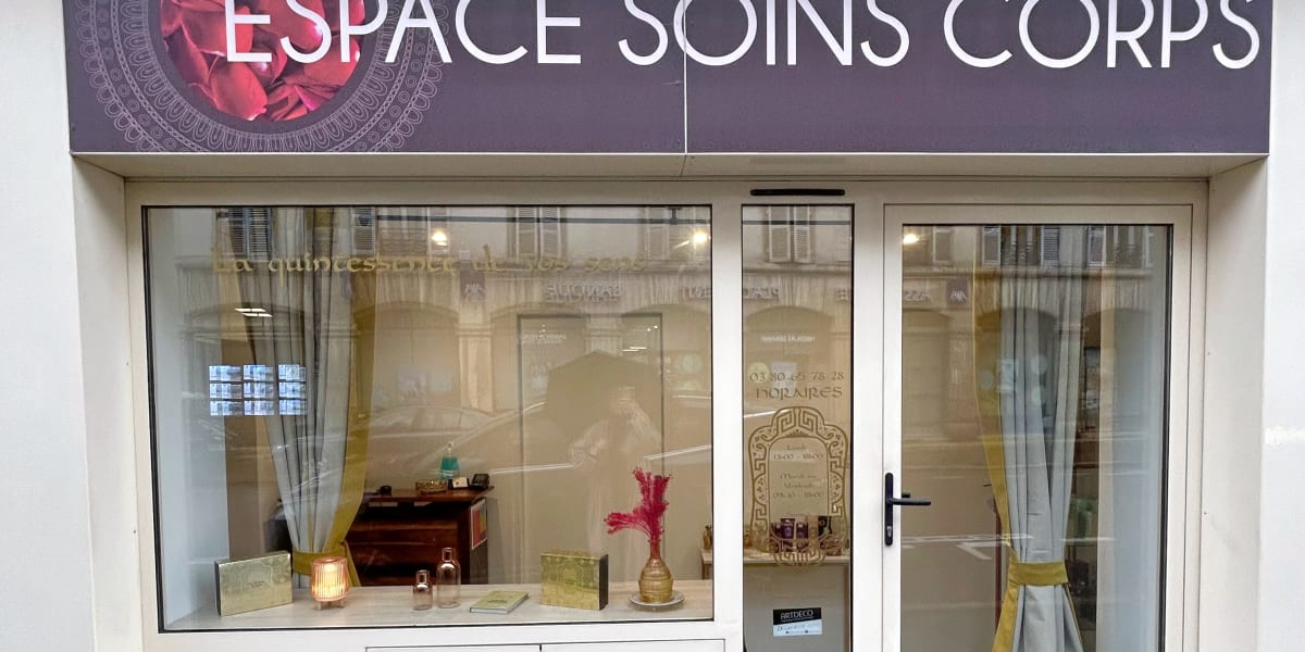 Espace soins corps - Onglerie Dijon - Photo de couverture - OneBooking
