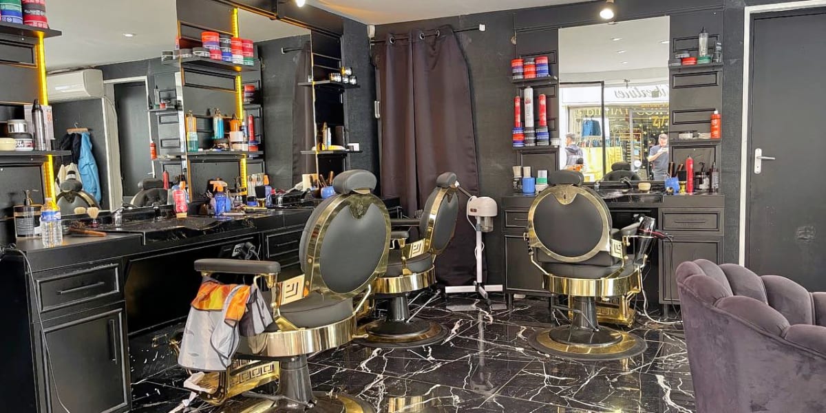 BIRHAT BARBER - Sourcils & cils Martigues - Photo de couverture - OneBooking