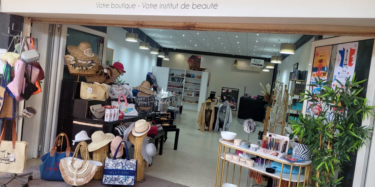 AU BONHEUR DES DAMES - VILLAGE NATURISTE - Massage Agde - Photo de couverture - OneBooking