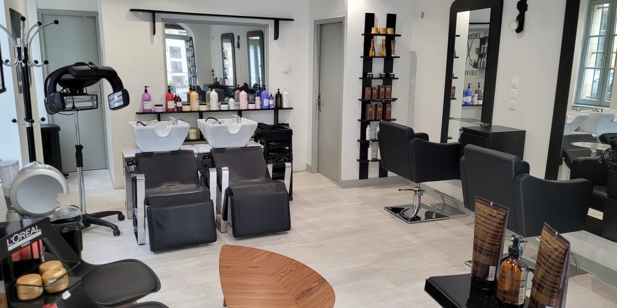 Mekedes Coiffure - Coiffure Bordeaux - Photo de couverture - OneBooking