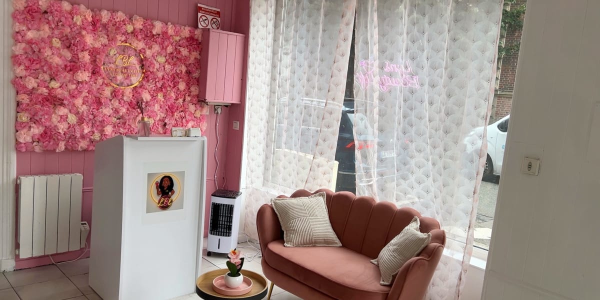 Lyns Beauty Lift - Onglerie Elbeuf - Photo de couverture - OneBooking