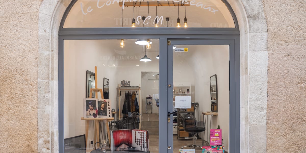 Le comptoir des ciseaux - Coiffure Nîmes - Photo de couverture - OneBooking