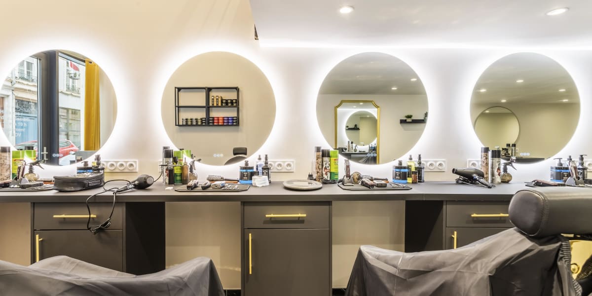 DOC CECE - Barbier Lyon - Photo de couverture - OneBooking