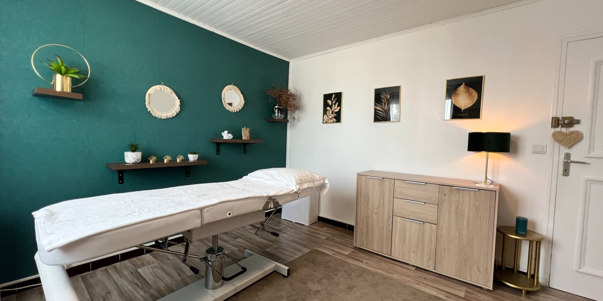En détente - Épilation Nîmes - Photo de couverture - OneBooking