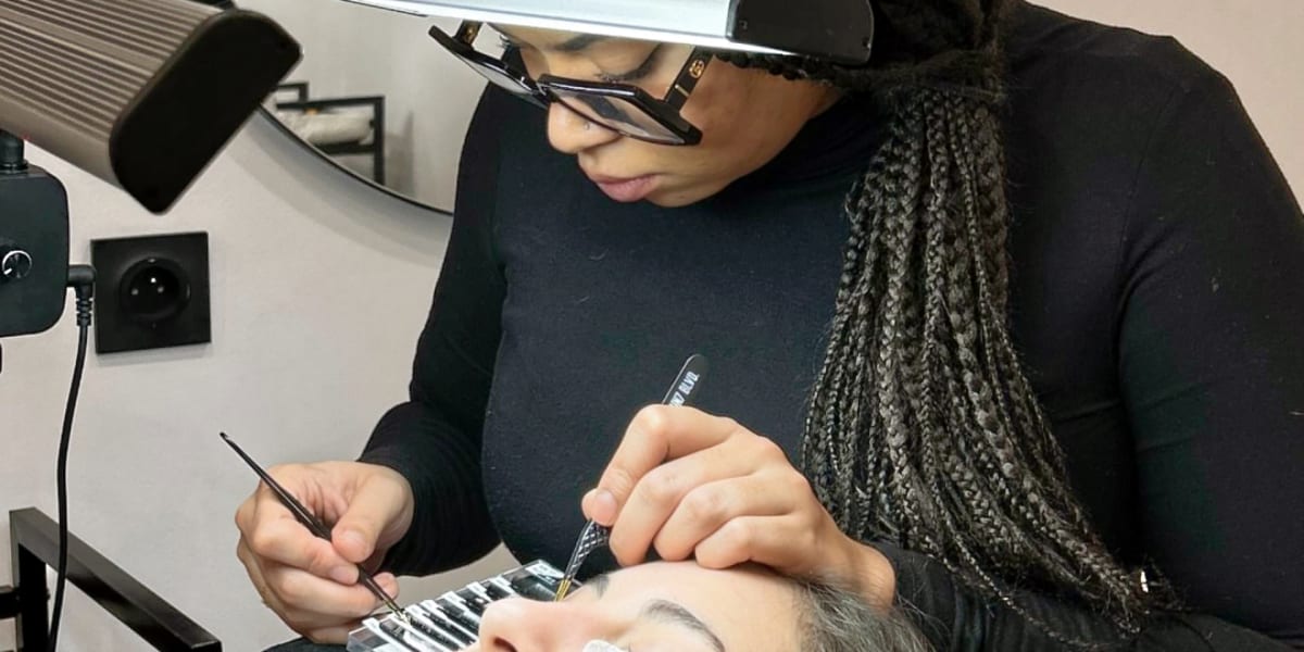 Coralie : Fairy Lashes - Institut de beauté Lyon  - Photo de couverture - OneBooking