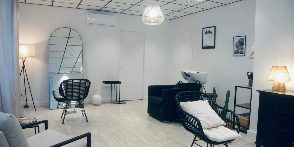 Marine Hairstylist - Coiffure Villeneuve-sur-Lot - Photo de couverture - OneBooking