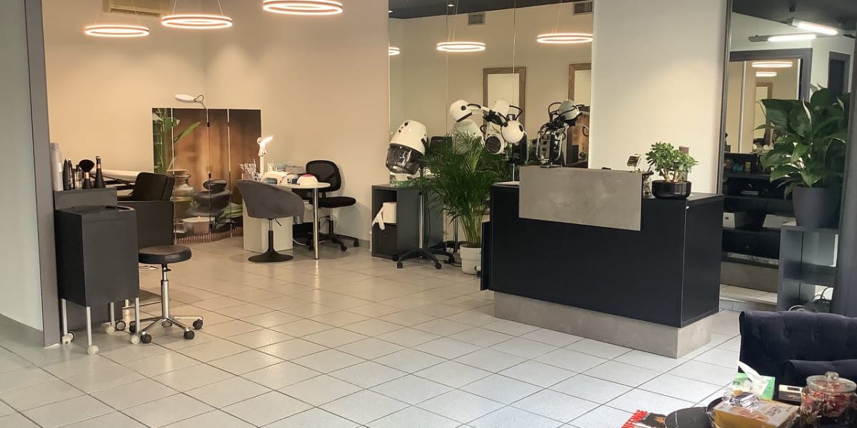NA Ésthétique - Coiffure Villeurbanne - Photo de couverture - OneBooking