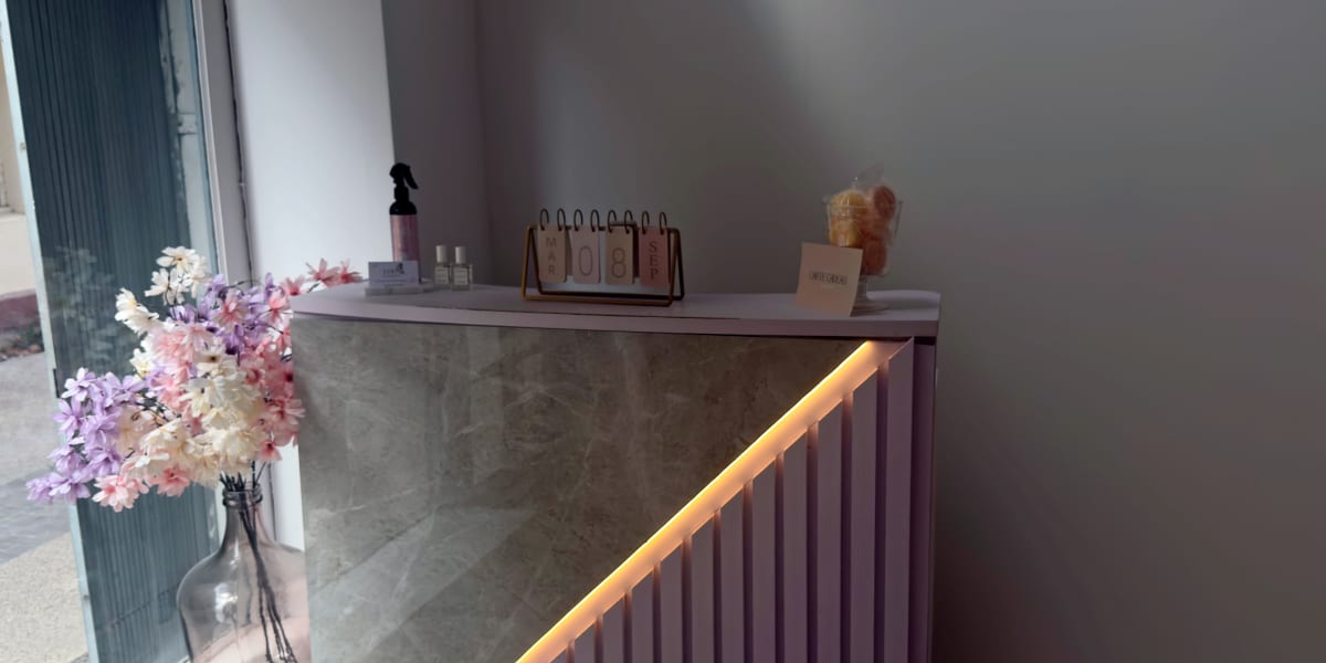 Salon LGS - Onglerie Frontignan - Photo de couverture - OneBooking