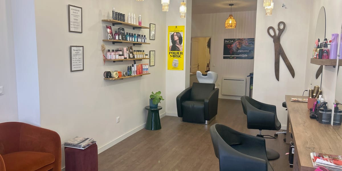 La Coiffure d’Emilie - Coiffure Douai - Photo de couverture - OneBooking
