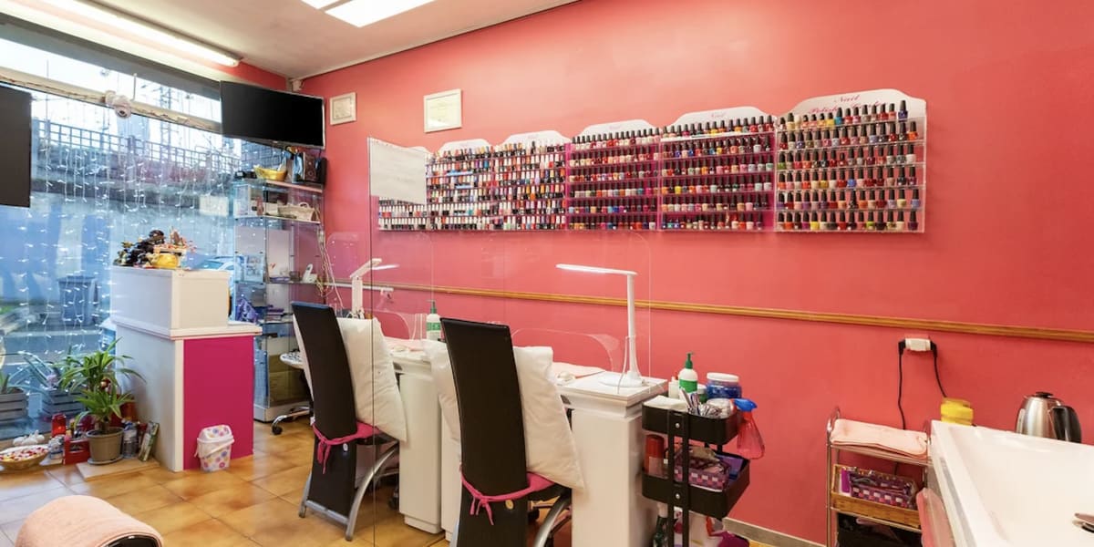 Fan de beauté - Sourcils & cils Sartrouville - Photo de couverture - OneBooking