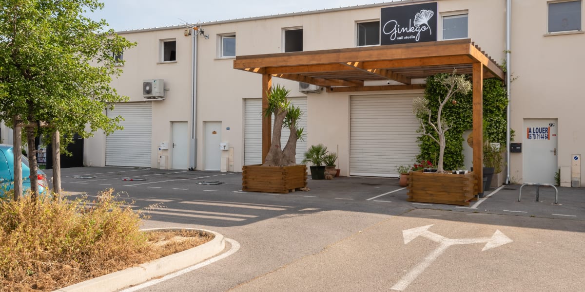Ginkgo Nail Studio - Onglerie Le Grau-du-Roi - Photo de couverture - OneBooking
