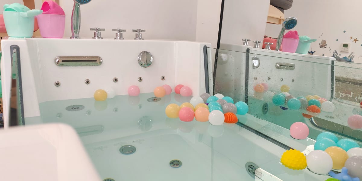 O Mini Spa - Sourcils & cils Ajaccio - Photo de couverture - OneBooking
