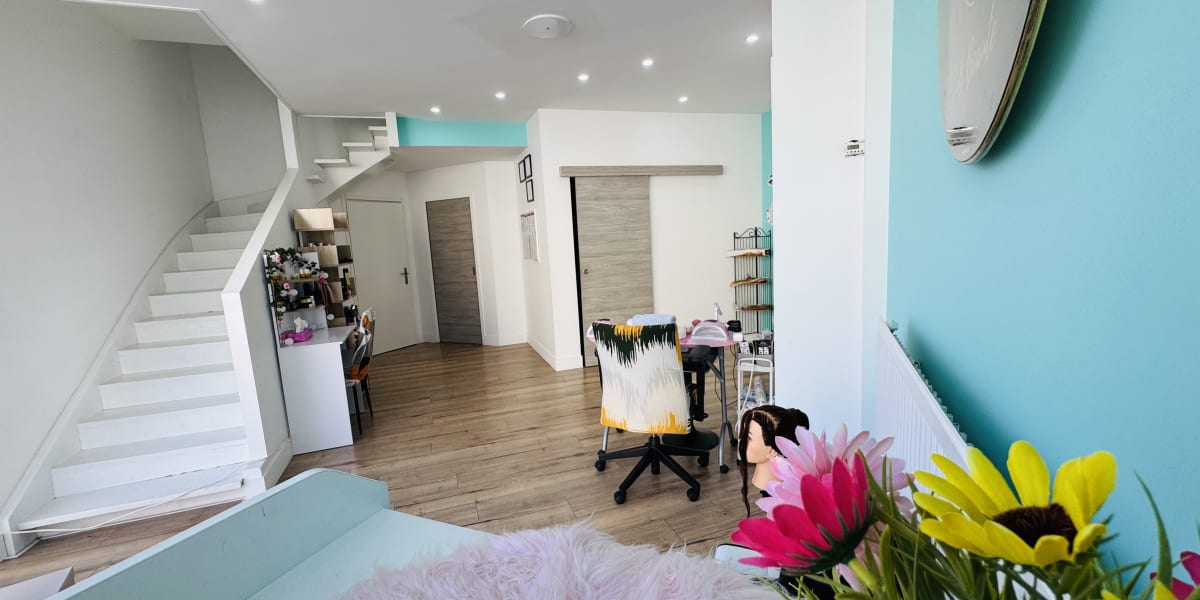Lili-Beauté & Coiffure Afro - Sourcils & cils Dijon - Photo de couverture - OneBooking