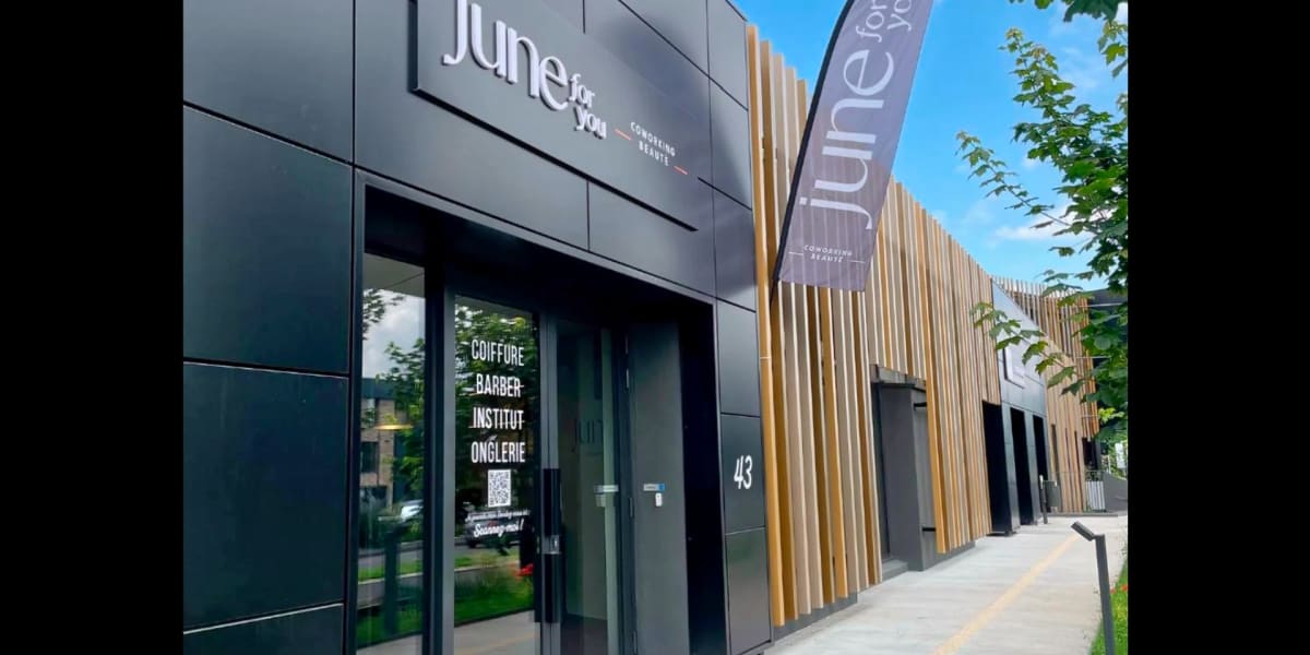 Hair District chez June For You - Coiffure Clermont-Ferrand - Photo de couverture - OneBooking
