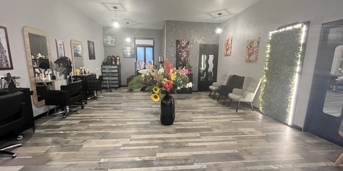 Afrostyle Aida - Barbier Valence - Photo de couverture - OneBooking