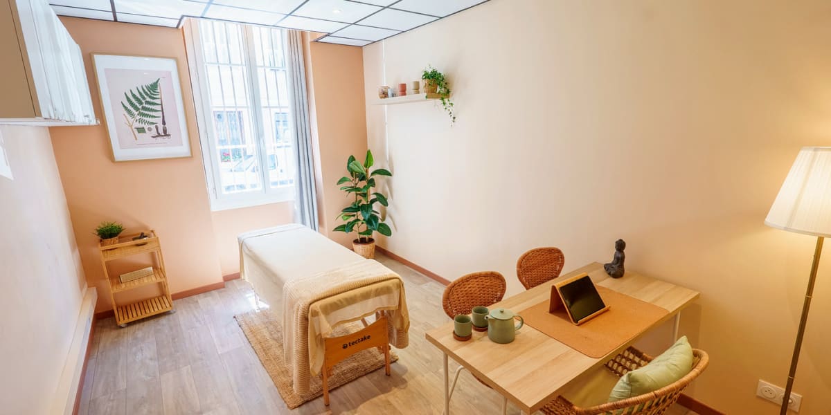 Manon Espinosa - Coiffure Nice - Photo de couverture - OneBooking