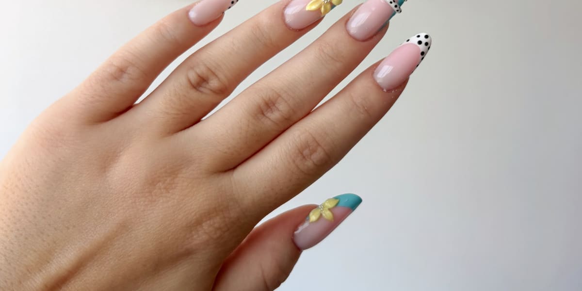 Em Nails Studio - Onglerie Villenave-d'Ornon - Photo de couverture - OneBooking