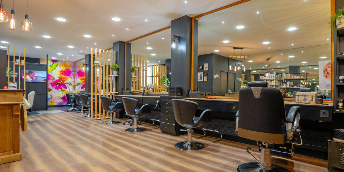 Anthony. Coiffure - Coiffure Angers - Photo de couverture - OneBooking