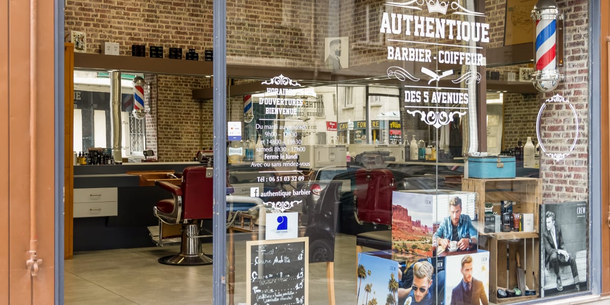 Authentique Coiffeur Barbier - Barbier Marseille - Photo de couverture - OneBooking