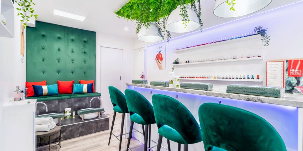 Pomme Rouge Nail Bar - Institut de beauté Paris - Photo de couverture - OneBooking