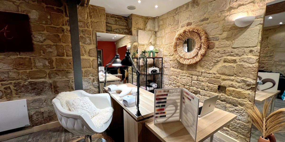 Les Ongles de Bécassine - Onglerie Caen - Photo de couverture - OneBooking