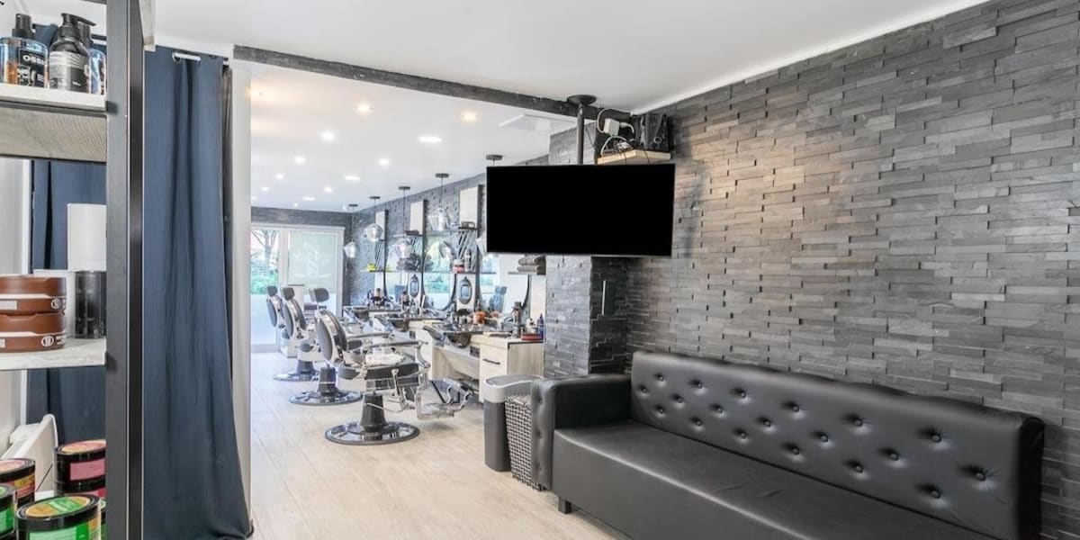Seven Women - Sourcils & cils Gennevilliers - Photo de couverture - OneBooking