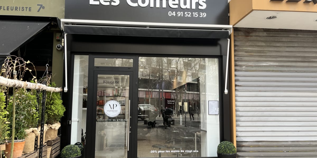 LES COIFFEURS - 4 septembre - Coiffure Marseille - Photo de couverture - OneBooking
