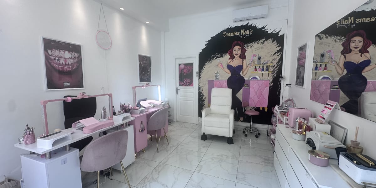 Dreams Nailz by Shanel - Onglerie Nice - Photo de couverture - OneBooking