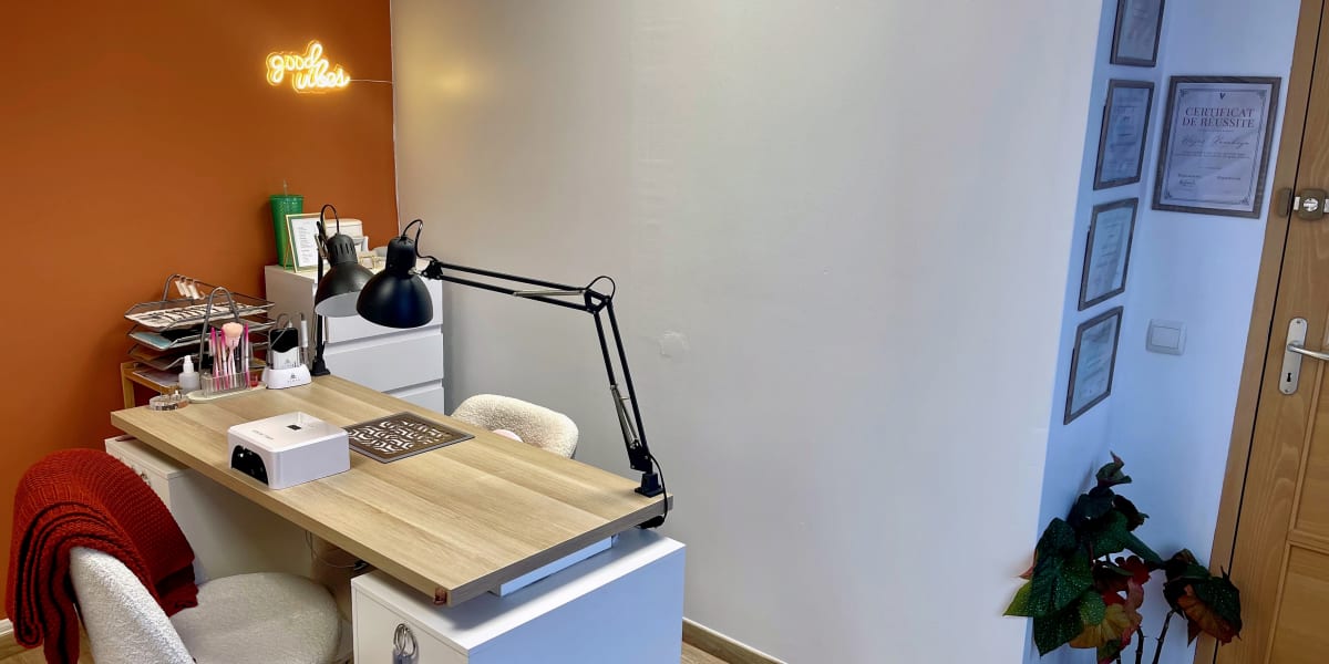 K beauté studio - Sourcils & cils Lorient - Photo de couverture - OneBooking