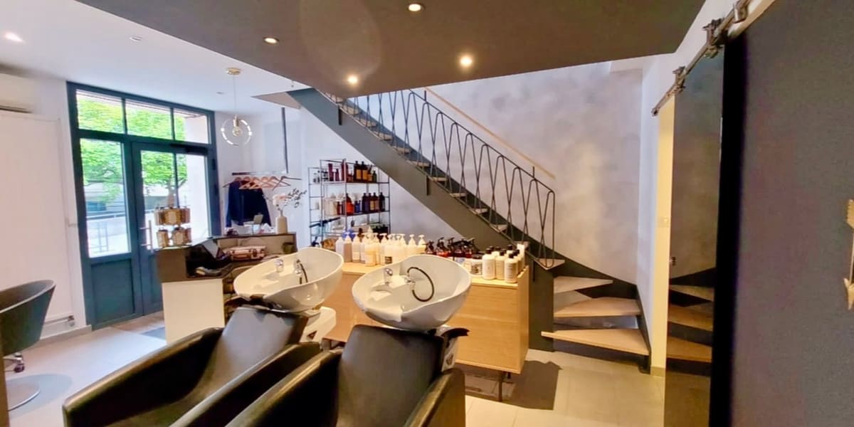 Mesdemoiselles M - Coiffure Angers - Photo de couverture - OneBooking