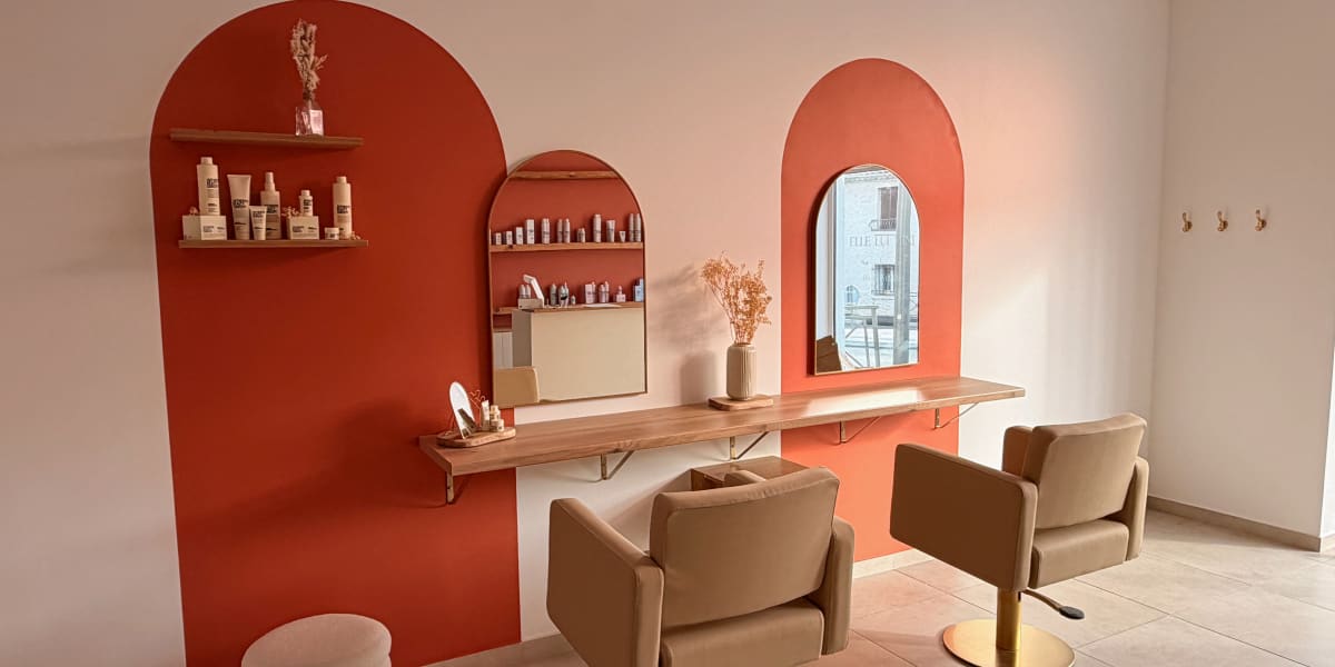 Bloomy Hair - Coiffure Hyères - Photo de couverture - OneBooking