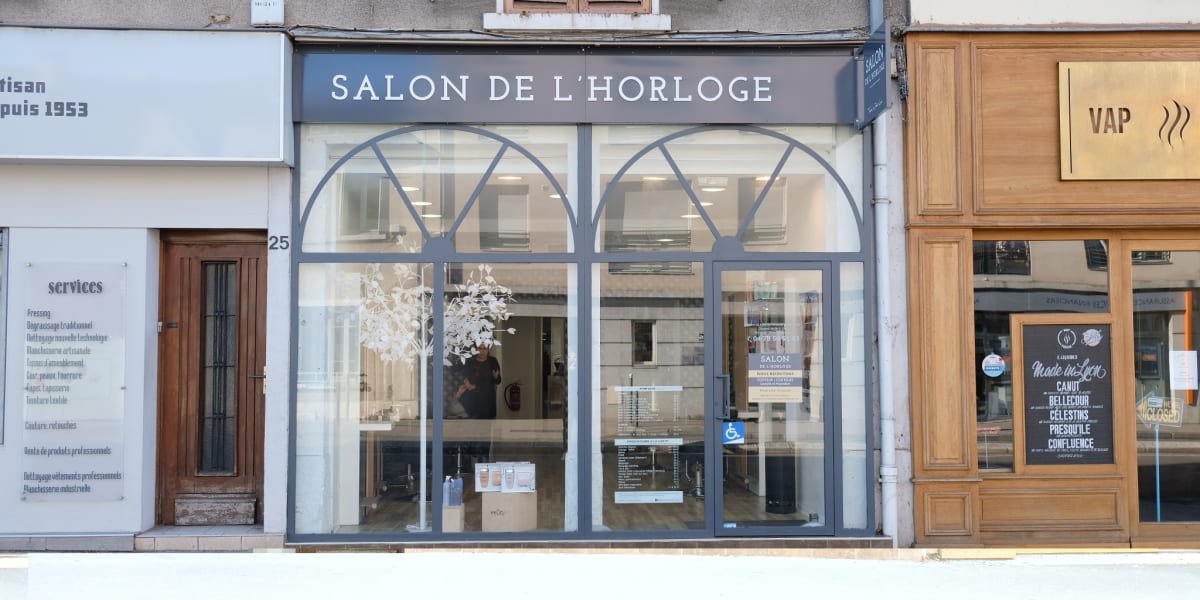 Salon de l'horloge - Tassin - Coiffure Tassin-la-Demi-Lune - Photo de couverture - OneBooking