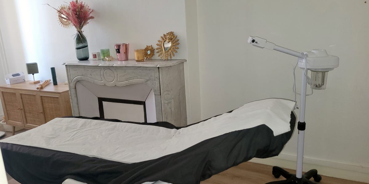 Manon world of beauty - Massage Marseille - Photo de couverture - OneBooking